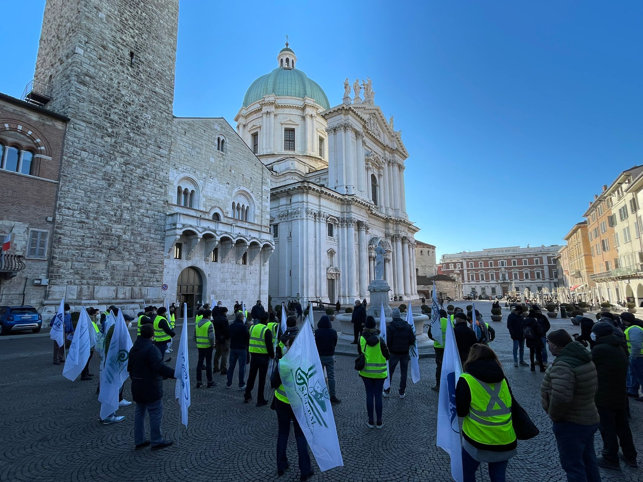 9b747592 455f 42a0 a194 ae05e64bf70d