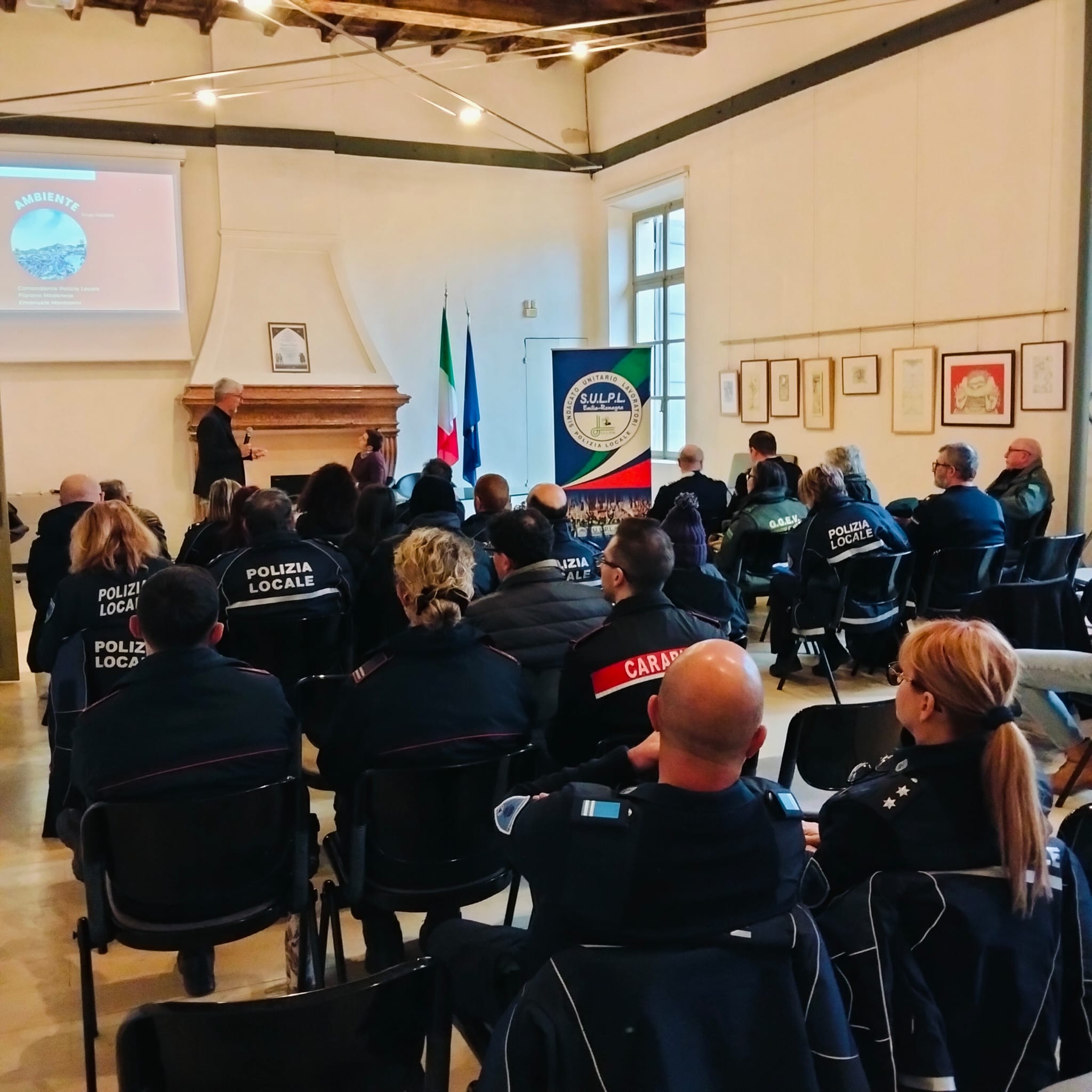 f355944d c818 42c0 bff3 6e72d1c4bed1